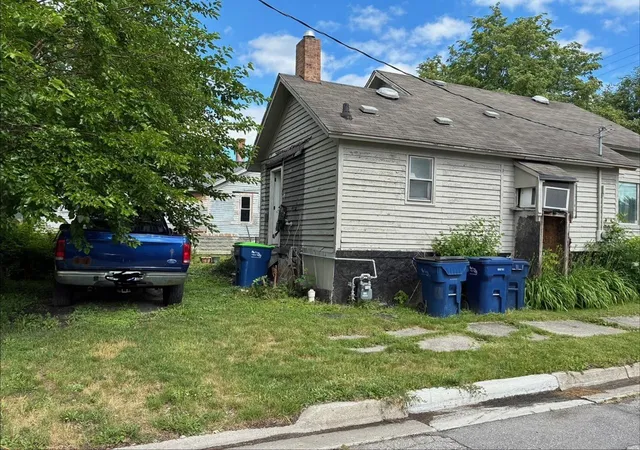 Photo 4 of Single family home for sale at 1507 11th Street, Bay City, MI 48708 | MLS# 50214900 | Listing updated on 2026-07-17