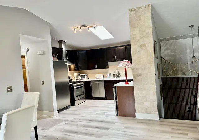 4th image of 1441 Nw 6Th St, Grand Rapids, MI 49504 | MLS# 50204656