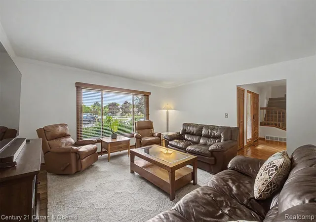Homes for sale in Riverview, MI | 17620 Fox Glen Dr, Riverview, MI 48193 | MLS# 61009449