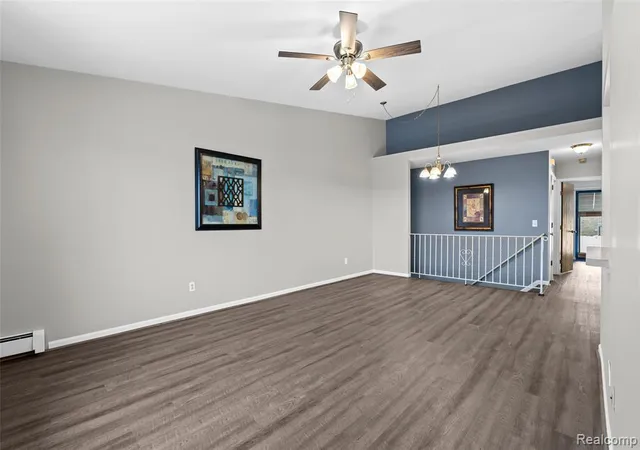 4th image of 62072 Yorktown - Unit 4, South Lyon, MI 48178 | MLS# 60980342