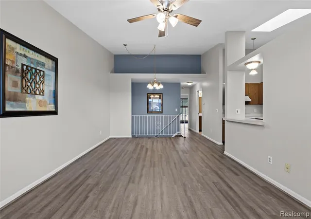 5th image of 62072 Yorktown - Unit 4, South Lyon, MI 48178 | MLS# 60980342