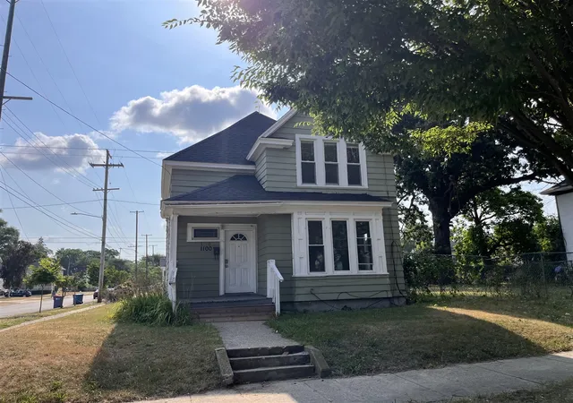 Photo 2 of Sale Pending at 1100 Cass Ave, Grand Rapids, MI 49507 | MLS# 70548237 | Listing updated on 2026-08-10
