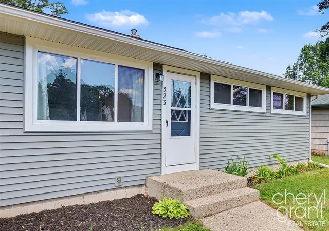 Homes for sale in Wayland, MI | 323 Lorene St, Wayland, MI 49348 | MLS# 70540085