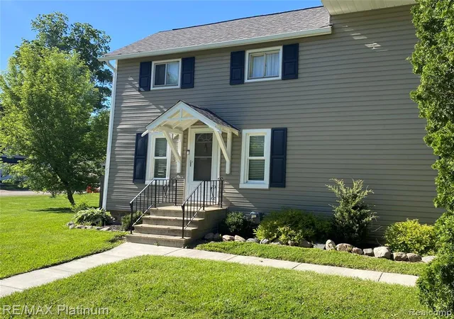 Homes for sale in Fowlerville, MI | 505 E Frank St, Fowlerville, MI 48836 | MLS# 61000069