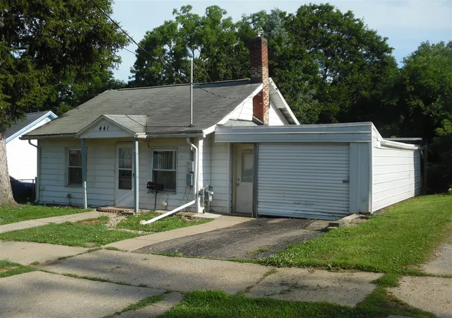 Homes for sale in Jackson, MI | 441 Adams St, Jackson, MI 49202 | MLS# 70544837