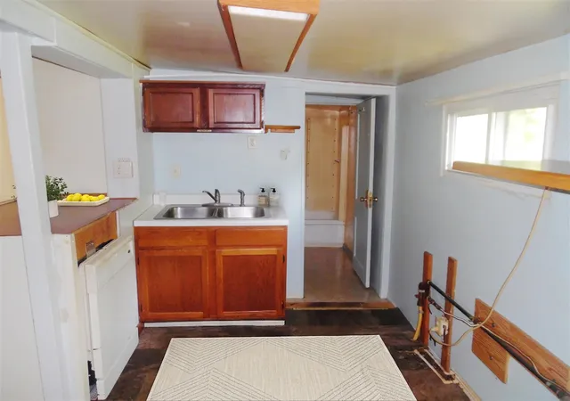 Photo 4 of Single family home for sale at 441 Adams St, Jackson, MI 49202 | MLS# 70544837 | Listing updated on 2026-08-28