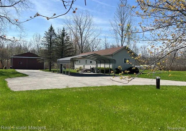 Homes for sale in Kimball, MI | 5117 Ravenswood Rd, Kimball, MI 48074 3217 | MLS# 60959279