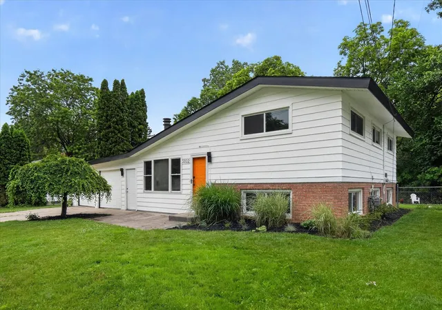 Homes for sale in Haslett, MI | 5802 Montebello Ave, Haslett, MI 48840 | MLS# 70540437