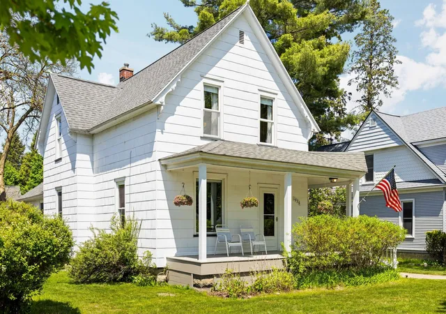 Homes for sale in Traverse City, MI | 1026 W Front St, Traverse City, MI 49684 | MLS# 80068981