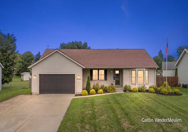 Photo 2 of Single family home for sale at 11421 Prairie Ave, Allendale, MI 49401 | MLS# 70554689 | Listing updated on 2026-09-16