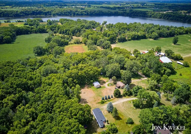 34th image of 8636 Maple Rd, Lyons, MI 48851 | MLS# 70547901
