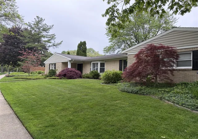 Homes for sale in Grand Rapids, MI | 2601 Barfield Dr, Grand Rapids, MI 49546 | MLS# 70535359