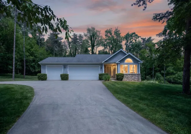 Homes for sale in Brooklyn, MI | 7655 Riverside Rd, Brooklyn, MI 49230 | MLS# 70536972