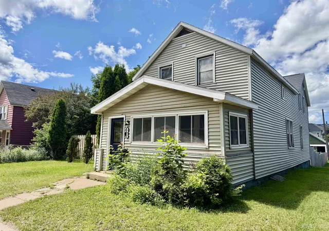 Homes for sale in Negaunee, MI | 107 E Peck St, Negaunee, MI 49866 | MLS# 50212778