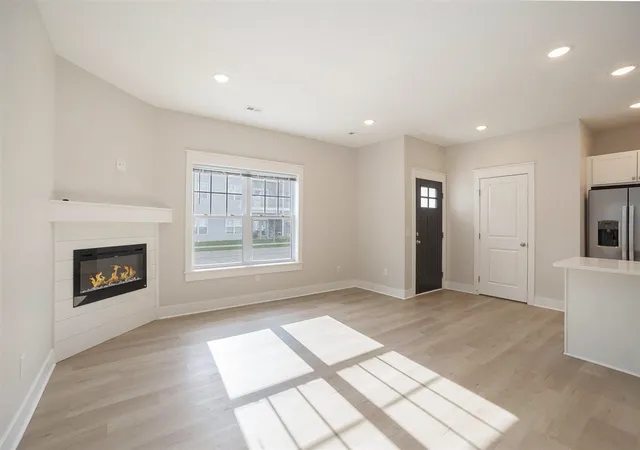 4th image of 2104 Sherwood Ave, Holland, MI 49423 | MLS# 70482247