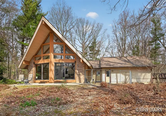 Photo 1 of Sale Pending at 9063 Algoma Ave, Rockford, MI 49341 | MLS# 70524670 | Listing updated on 2026-04-17