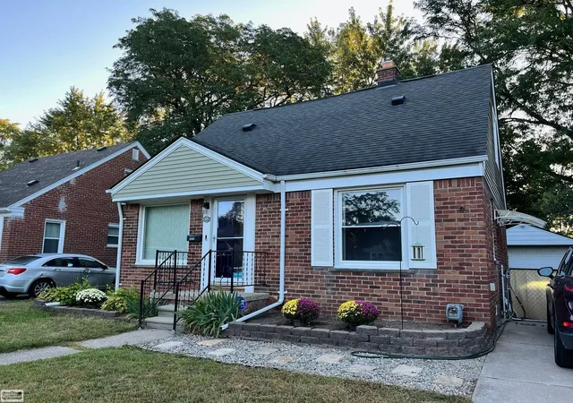 Photo 2 of Single family home for sale at 1306 N Silvery Ln, Dearborn, MI 48128 | MLS# 50220154 | Listing updated on 2026-09-13