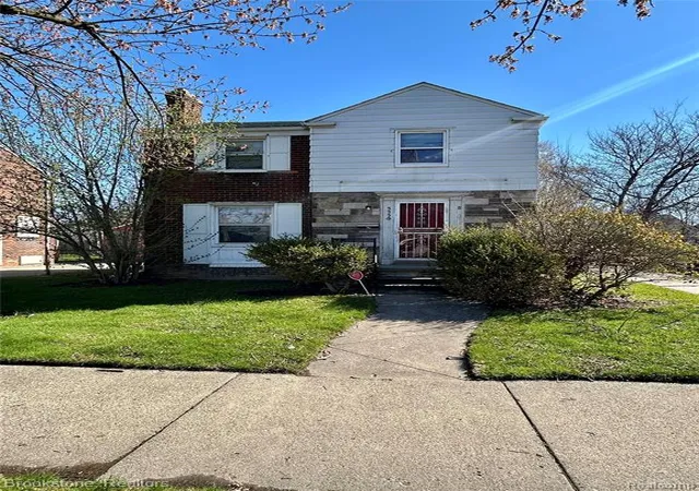 Photo 1 of Single family home for sale at 5556 Cadieux Rd, Detroit, MI 48224 2113 | MLS# 61005427 | Listing updated on 2026-10-12