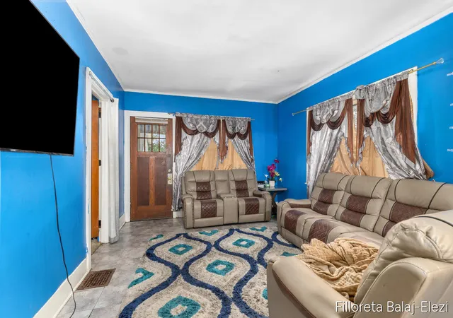 Photo 4 of Single family home for sale at 627 Watkins St, Grand Rapids, MI 49507 | MLS# 70543603 | Listing updated on 2026-07-10