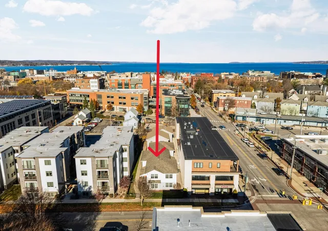 Homes for sale in Traverse City, MI | 145 E Eighth Street, Traverse City, MI 49684 | Houzeo