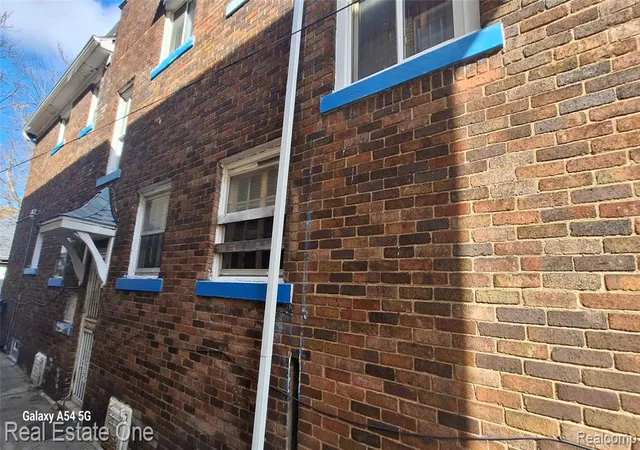 Homes for sale in Detroit, MI | 3280 Fullerton St St, Detroit, MI 48238 | MLS# 60971969