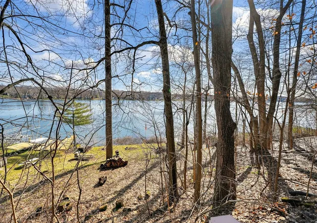 3rd image of 65721 North Dr, Cassopolis, MI 49031 | MLS# 70519293