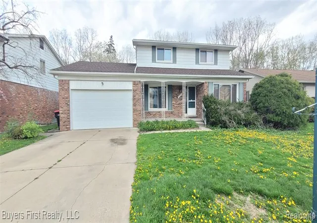 1st image of 25600 Southwood Dr, Southfield, MI 48075 | MLS# 60988147