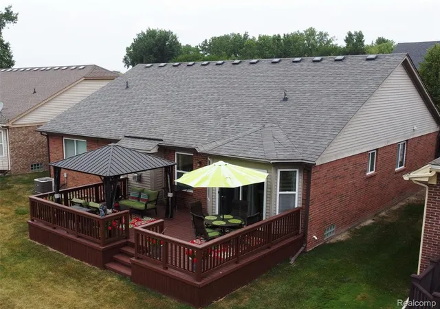 Photo 33 of Sale Pending at 30245 Bradmore Rd, Warren, MI 48092 | MLS# 61018878 | Listing updated on 2026-08-31