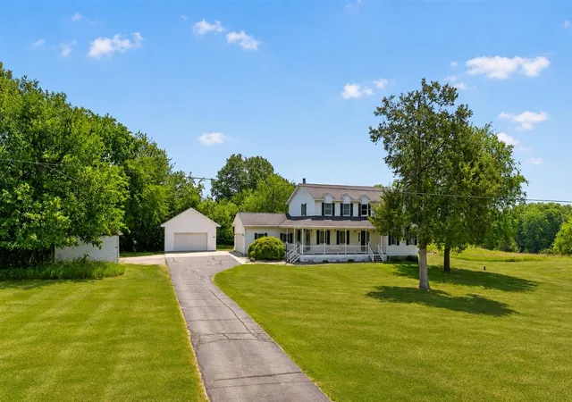 Photo 2 of Single family home for sale at 4001 Hoyer Rd, Jackson, MI 49201 | MLS# 70543722 | Listing updated on 2026-09-15