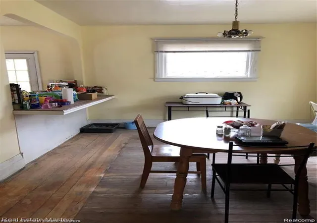 Photo 3 of Single family home for sale at 1207 Lapeer Ave, Port Huron, MI 48060 | MLS# 60981082 | Listing updated on 2026-07-07