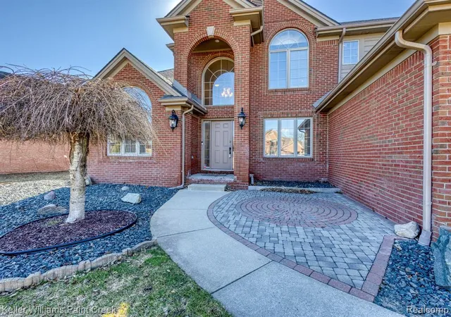 3rd image of 1628 Royal Birkdale Dr, Oxford, MI 48371 | MLS# 60975041
