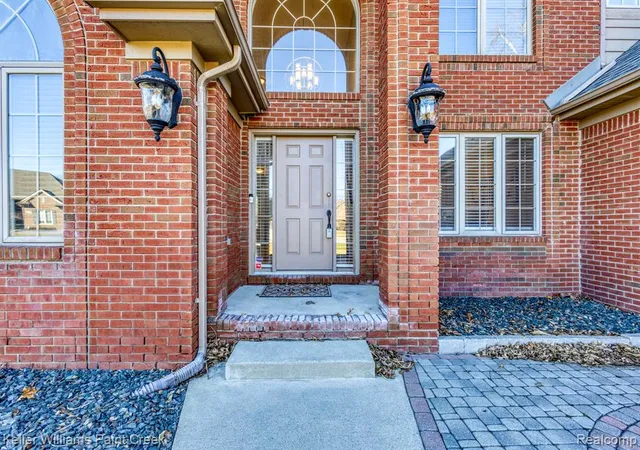 4th image of 1628 Royal Birkdale Dr, Oxford, MI 48371 | MLS# 60975041