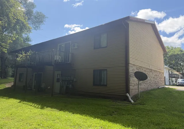Photo 2 of Multi family home for sale at 1403 Huntington Ave, Kalamazoo, MI 49048 | MLS# 70554512 | Listing updated on 2026-09-11