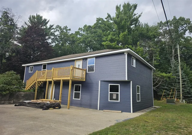 Photo 3 of Multi family home for sale at 9523 N Business 31, Pentwater, MI 49449 | MLS# 70555214 | Listing updated on 2026-08-28