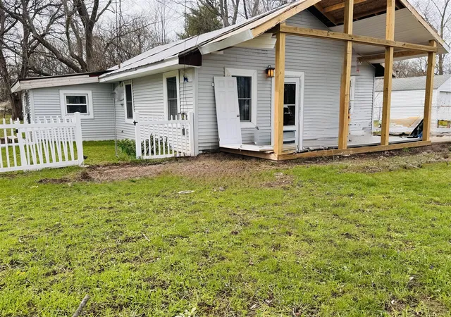 Homes for sale in Niles, MI | 1250 S 15Th St, Niles, MI 49120 | MLS# 70524086