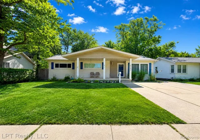 Homes for sale in Southgate, MI | 16301 Kennebec St, Southgate, MI 48195 | MLS# 61008694
