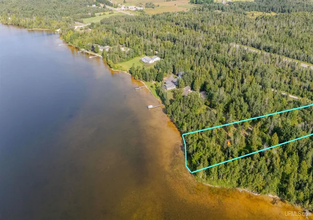 17th image of 135' Lakefront N Gulliver Lake Rd, Gulliver, MI 49840 | MLS# 50219249