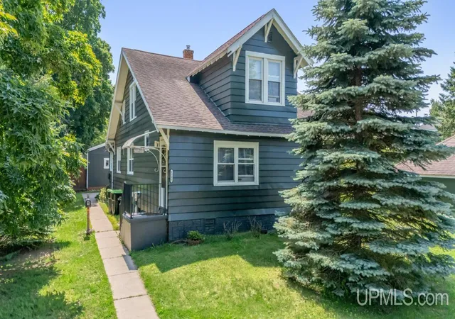 Multi family home for sale at 1305 W B St, Iron Mountain, MI 49801 | MLS# 50180917