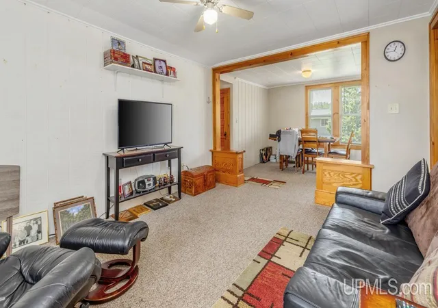 Homes for sale in Iron Mountain, MI | 1305 W B St, Iron Mountain, MI 49801 | MLS# 50180917