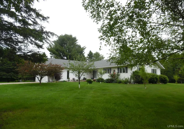 Homes for sale in Bruce Crossing, MI | 15929 Saint Collins Rd, Bruce Crossing, MI 49912 | MLS# 50213119