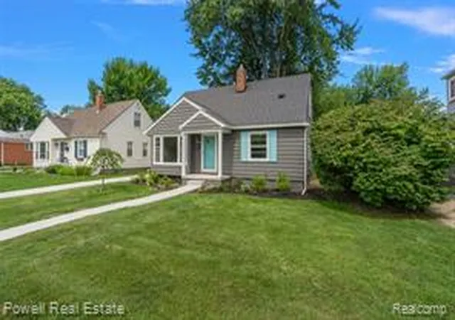 Homes for sale in Royal Oak, MI | 3132 Parker Dr, Royal Oak, MI 48073 | MLS# 61010022
