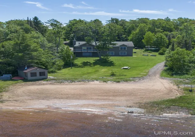 Homes for sale in Ishpeming, MI | 1110 Co Rd Ggg Rd, Ishpeming, MI 49849 | MLS# 50201711