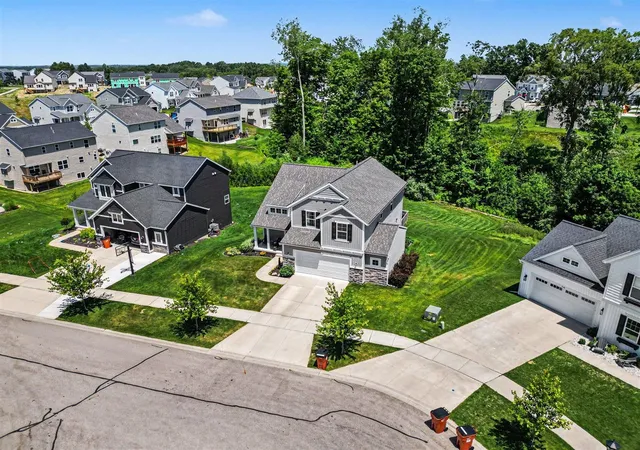 Homes for sale in Rockford, MI | 348 Park Pl Dr, Rockford, MI 49341 | MLS# 70543321