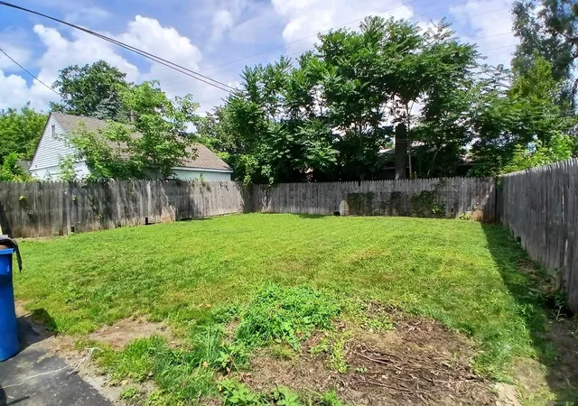 2nd image of 7559 Paige Ave, Warren, MI 48091 | MLS# 50214335