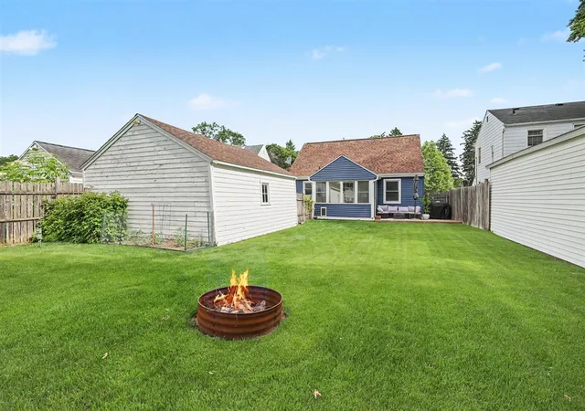 Homes for sale in Grand Rapids, MI | 934 Reynard St, Grand Rapids, MI 49507 | MLS# 70542859