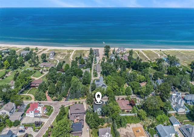 4th image of 375 Ridgeway St, Saint Joseph, MI 49085 | MLS# 70484352