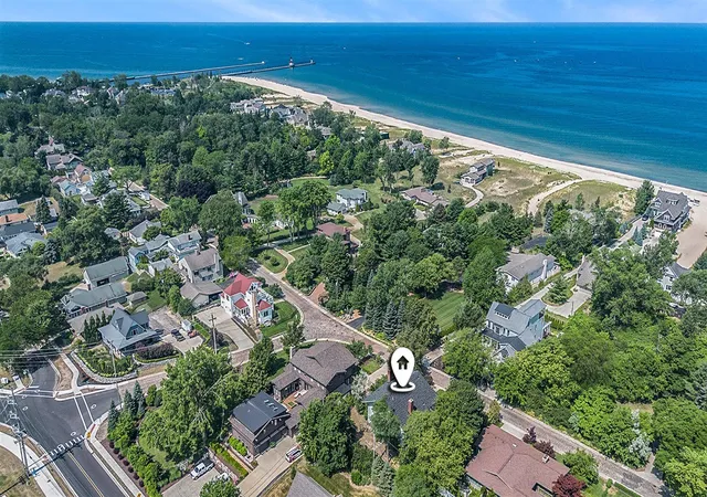5th image of 375 Ridgeway St, Saint Joseph, MI 49085 | MLS# 70484352