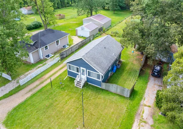Photo 4 of Sale Pending at 5183 N 20Th St, Kalamazoo, MI 49004 | MLS# 70554114 | Listing updated on 2026-09-15