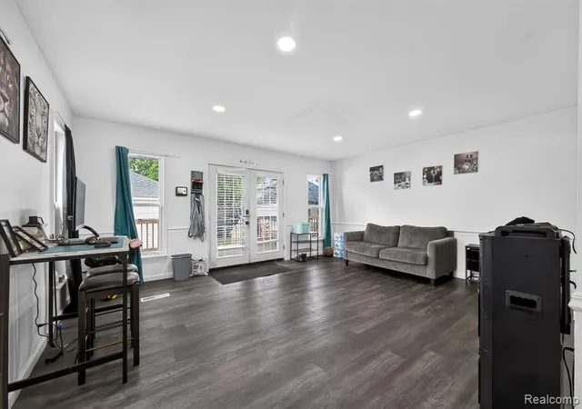 5th image of 20101 Briarcliff Rd, Detroit, MI 48221 | MLS# 61004521
