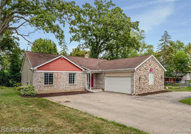 1st image of 2000 Nacona, Commerce Township, MI 48382 | MLS# 61022752